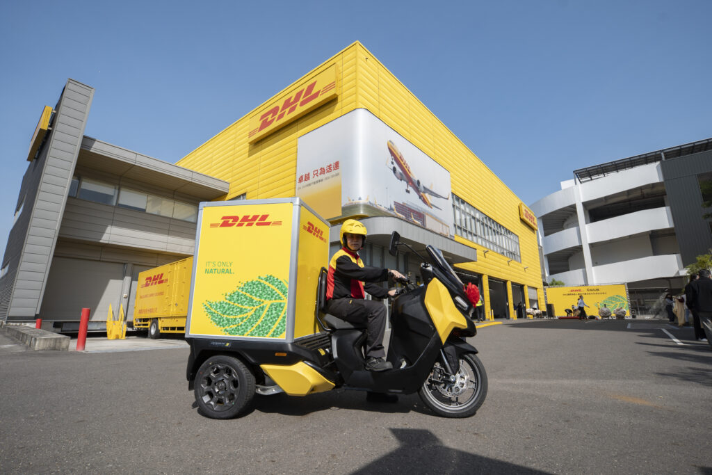 DHL 選用電動三輪車 Rapide 3